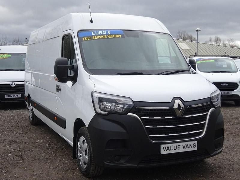 Used Renault Master Business 2022 White MPV