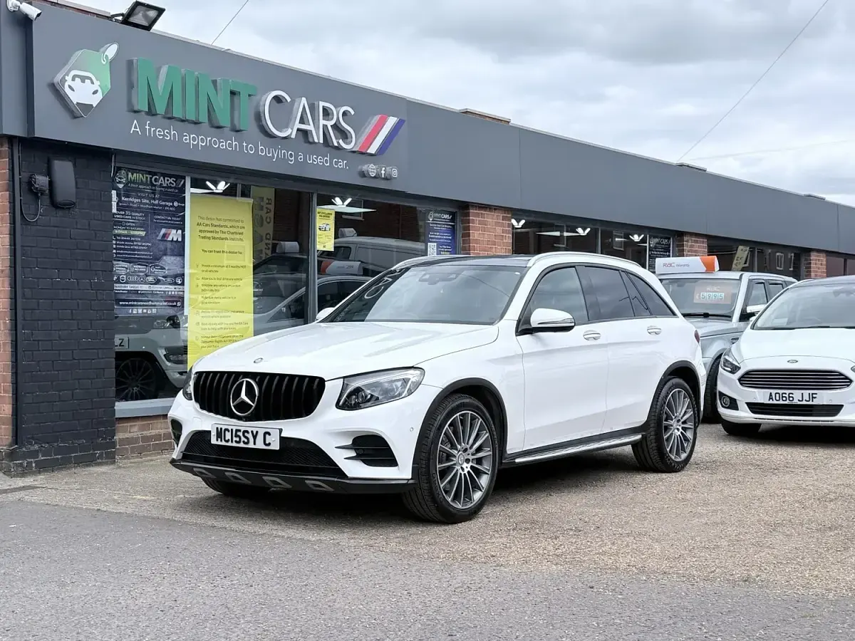 Begagnad Mercedes GLC220 AMG line 170 HK (125 kW) 2015 Vit SUV