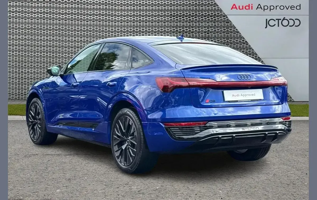 Used Audi Q8 e-tron Black Edition 250 kW (340 HP) 2024 Blue SUV
