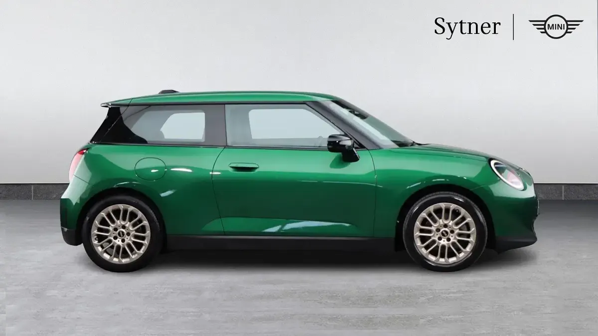 Used Mini Cooper Hatch 133 kW (181 HP) 2024 Green Hatchback