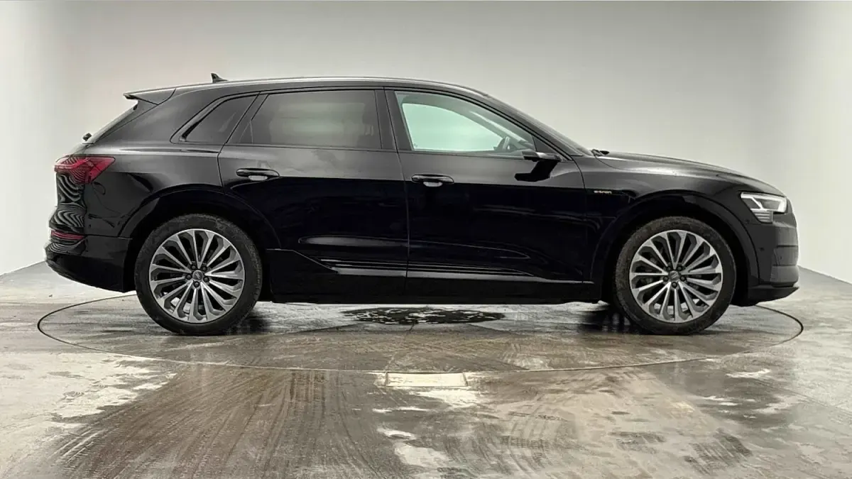 Used Audi e-tron Advanced 300 kW (408 HP) 2020 Black SUV
