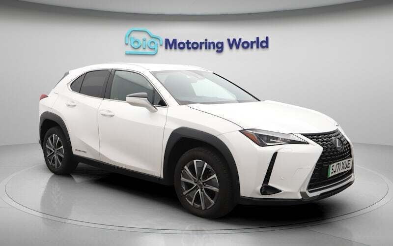 Used 2021 Lexus UX 300e SUV | £14,800 (Super price) - Image 1/4
