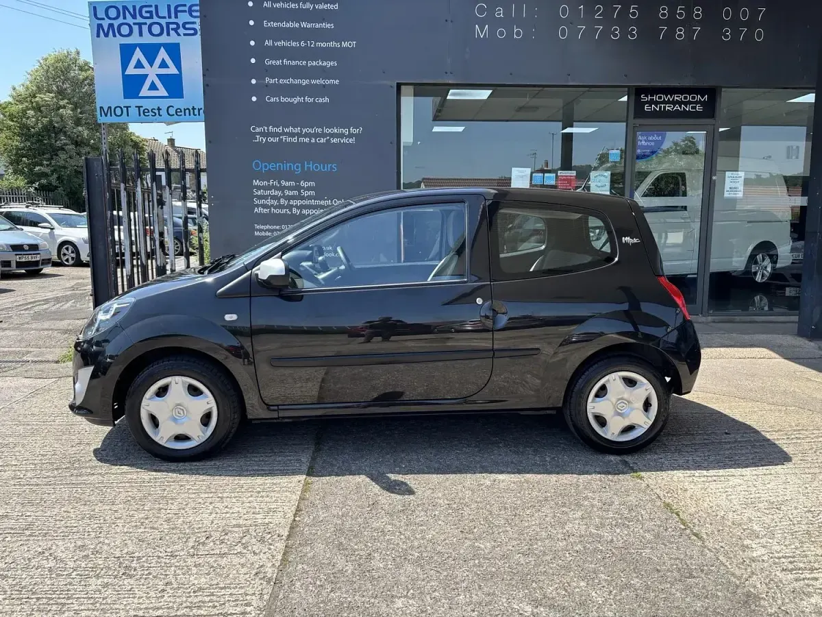 Used Renault Twingo 75 HP (55 kW) 2011 Black Hatchback