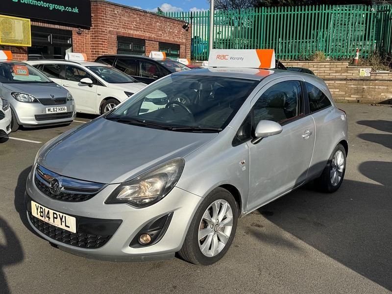 Used Vauxhall Corsa Excite 65 HP (47 kW) 2014 Silver Hatchback