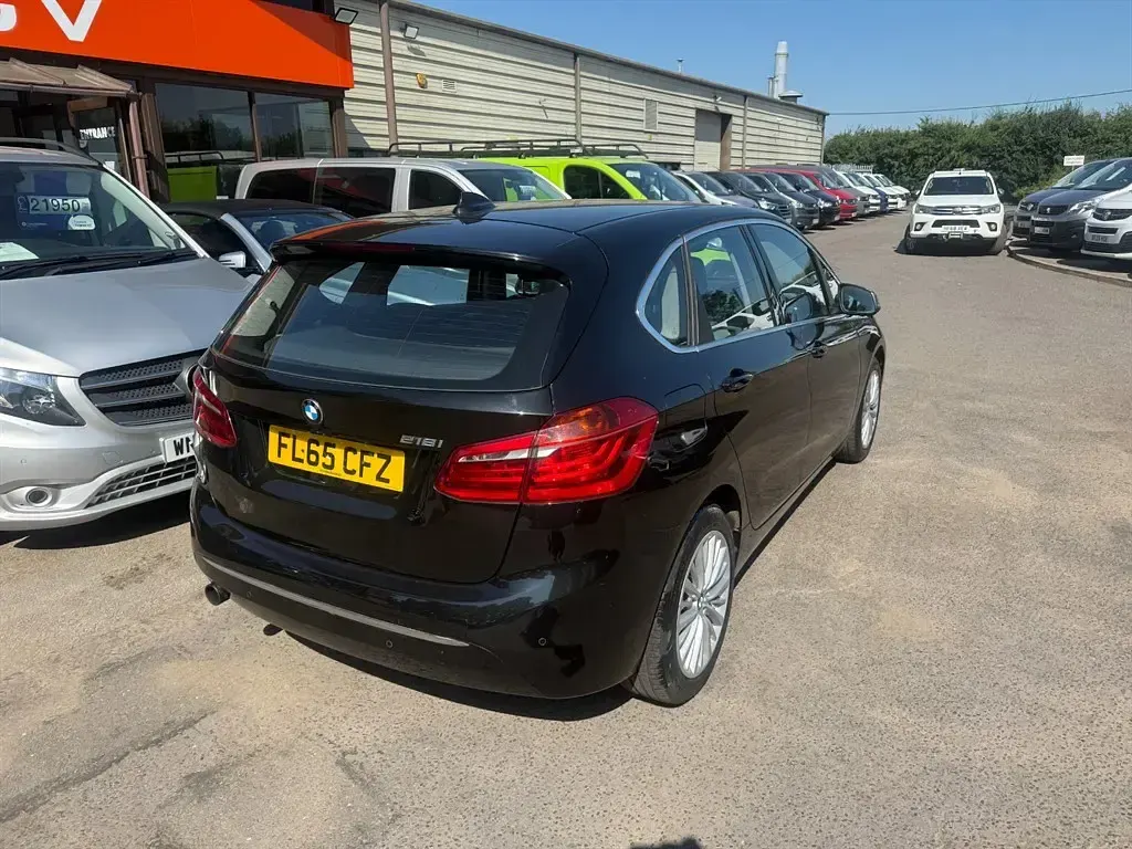 Used BMW 218 Luxury Line 2015 Black Hatchback