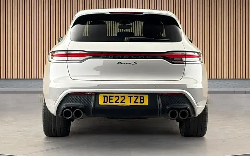 Used Porsche Macan 379 HP (278 kW) 2025 SUV