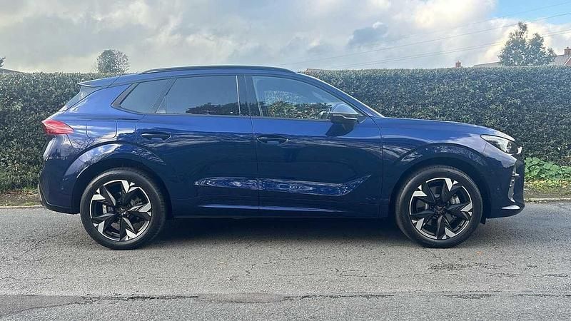 Used Cupra Terramar 2025 Cosmos blue SUV