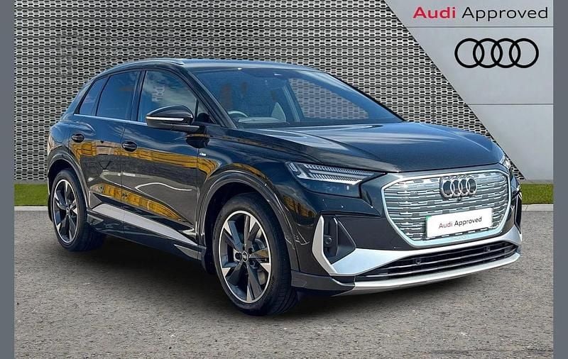 Black Used 2025 Audi Q4 e-tron S-Line SUV | £35,535 (Good price) - Image 1/3