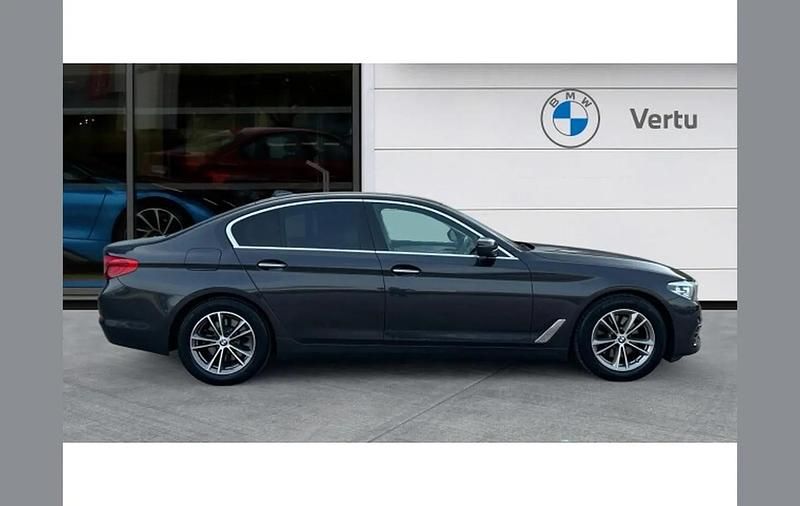 Used BMW 520 Sport Line 190 HP (139 kW) 2017 Grey Sedan