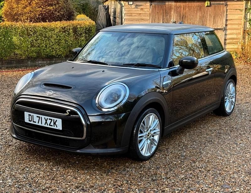 Used Mini Cooper S Hatch 135 kW (184 HP) 2021 Black Hatchback