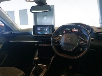 Used Peugeot 2008 Active Premium 101 HP (74 kW) 2021 Orange SUV