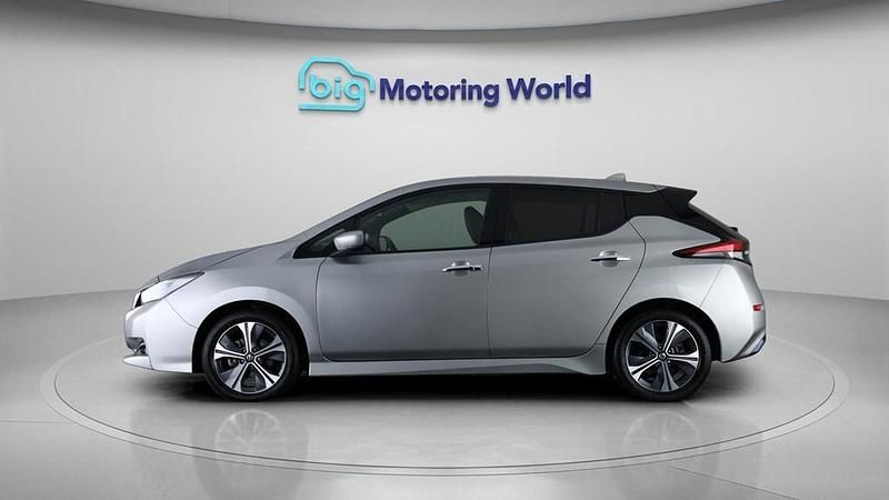 Used Nissan Leaf N-Connecta 110 kW (150 HP) 2021 Hatchback