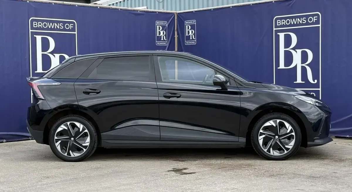 Used MG MG4 EV SE 319 kW (435 HP) 2022 Black Hatchback