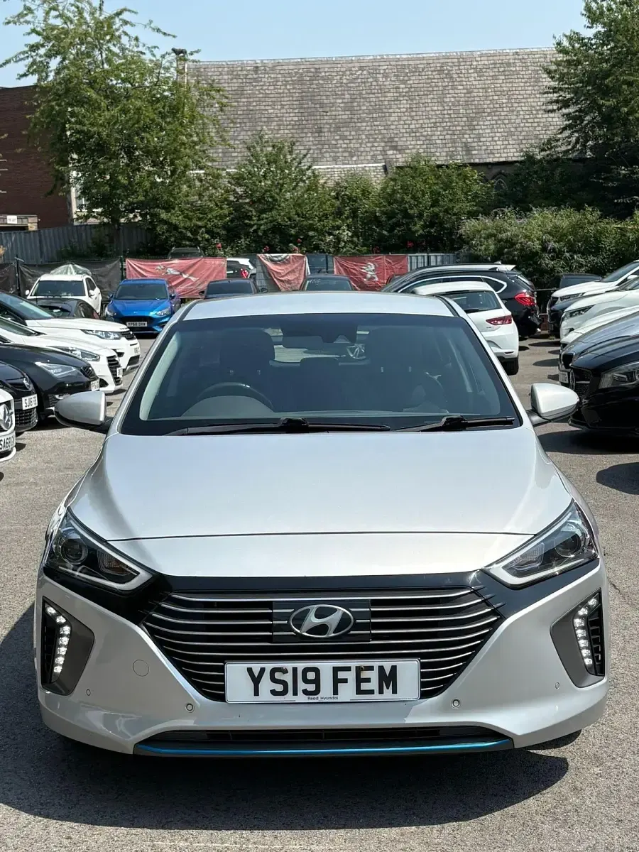 Used Hyundai Ioniq Premium SE 141 HP (103 kW) 2019 Silver Hatchback
