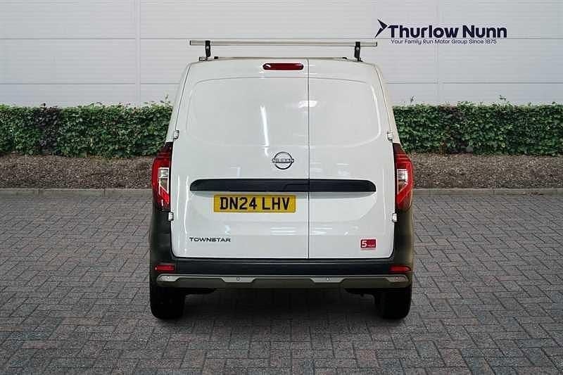 Used Nissan Townstar Acenta 130 HP (95 kW) 2024 White Van