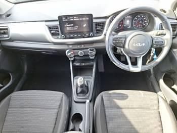 Used Kia Stonic 99 HP (72 kW) 2023 Grey SUV