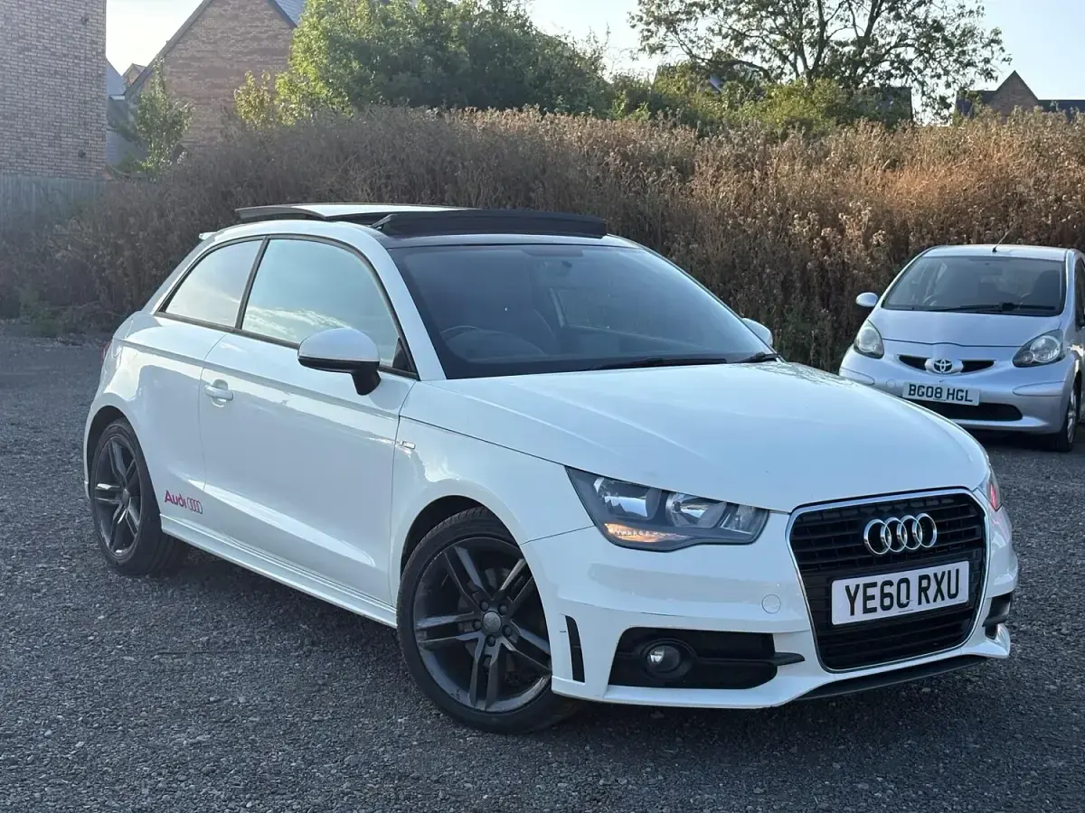 Used Audi A1 S-Line 103 HP (75 kW) 2011 White Hatchback