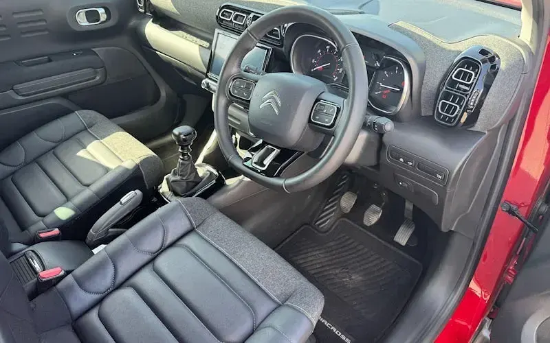 Used Citroën C3 Aircross PureTech 110 HP (80 kW) 2021 Red SUV