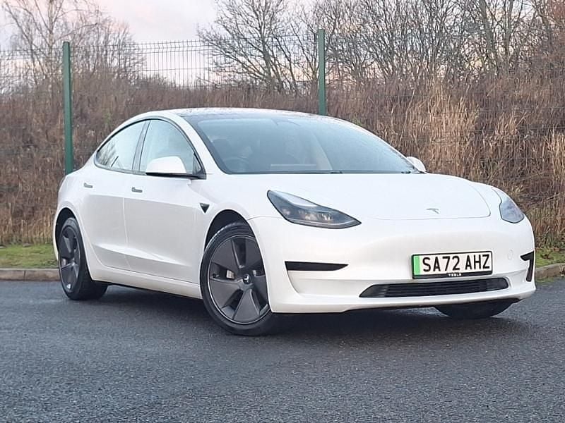 White Used 2022 Tesla Model 3 RWD Sedan | £21,998 (A bit pricey) - Image 1/4