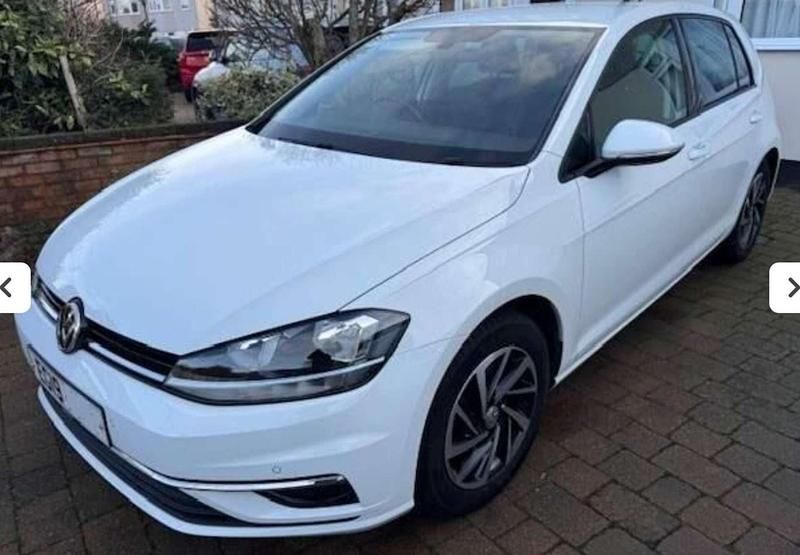 White Used 2019 VW Golf VII Match Hatchback | £14,195 (Fair price) - Image 1/4