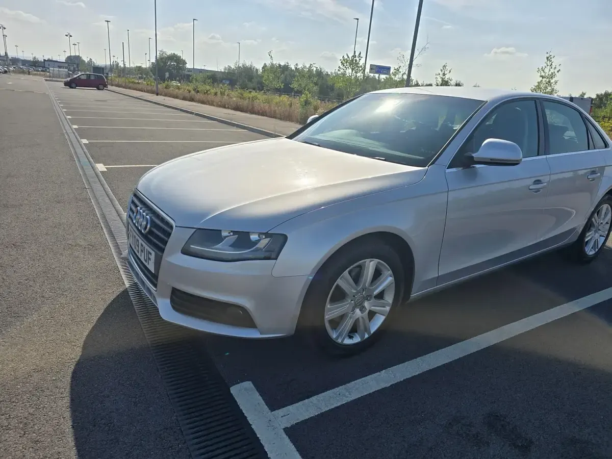 Used Audi A4 2009 Silver Sedan