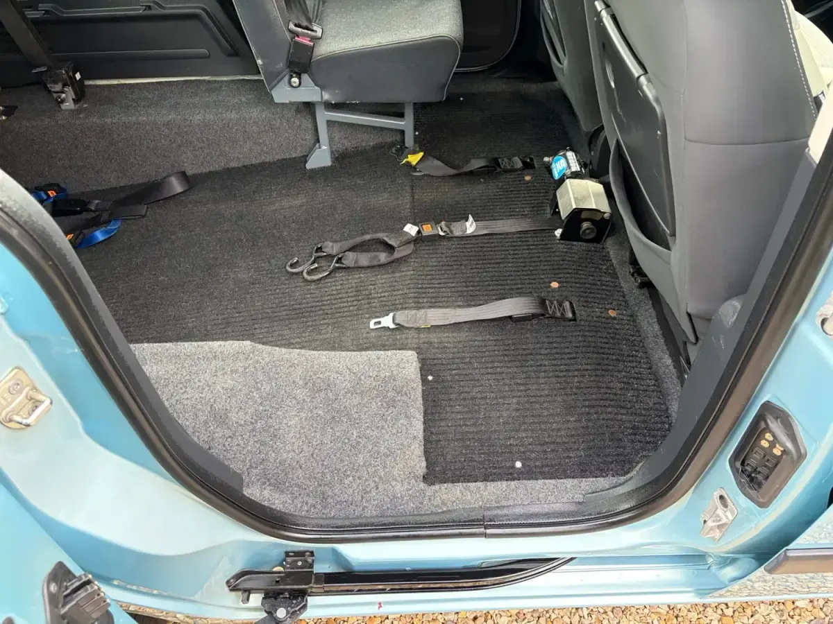 Usado Renault Kangoo Expression 105 HP (77 kW) 2011 Azul Monovolume