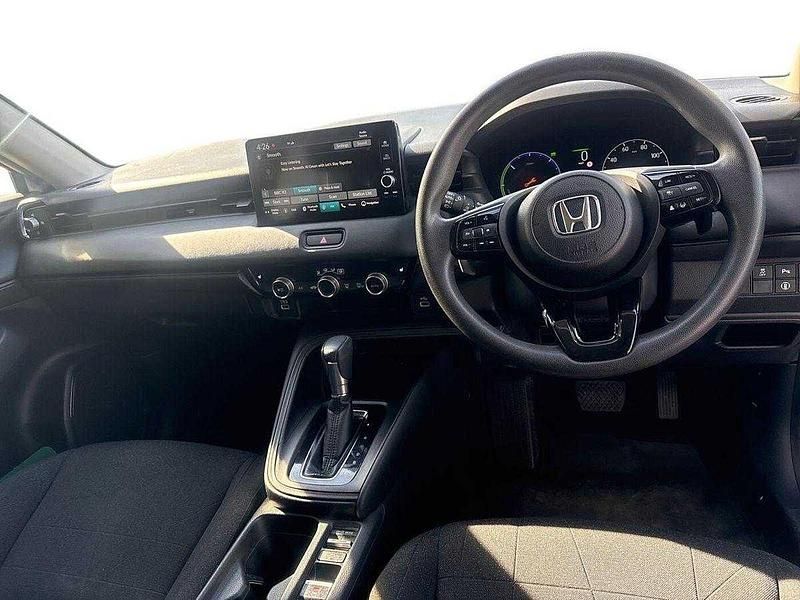 Used Honda HR-V Elegance 131 HP (96 kW) 2022 White SUV