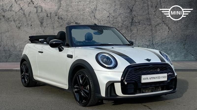 White Used 2023 Mini Cooper Sport Hatchback | £21,999 (Good price) - Image 1/4