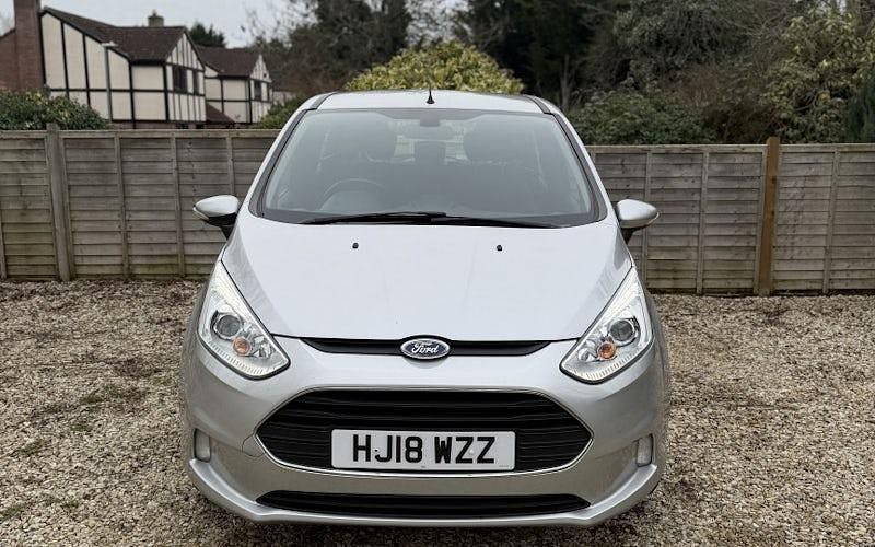 Usado Ford B-MAX Zetec 101 HP (74 kW) 2017 Monovolume