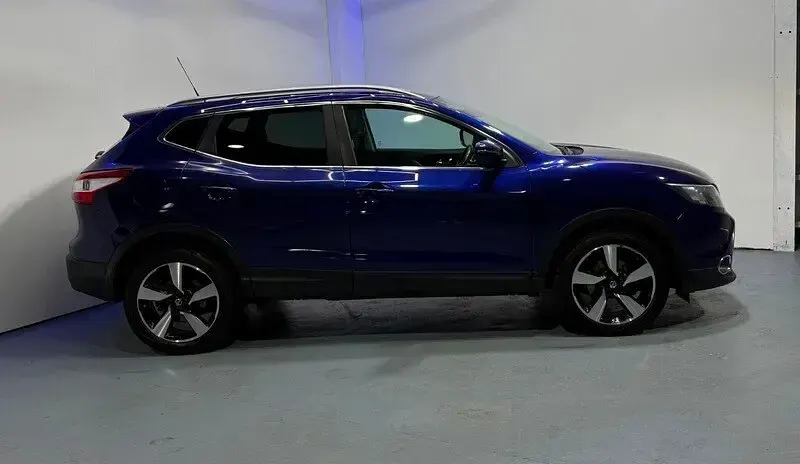 Used Nissan Qashqai N-TEC 110 HP (80 kW) 2015 Blue SUV