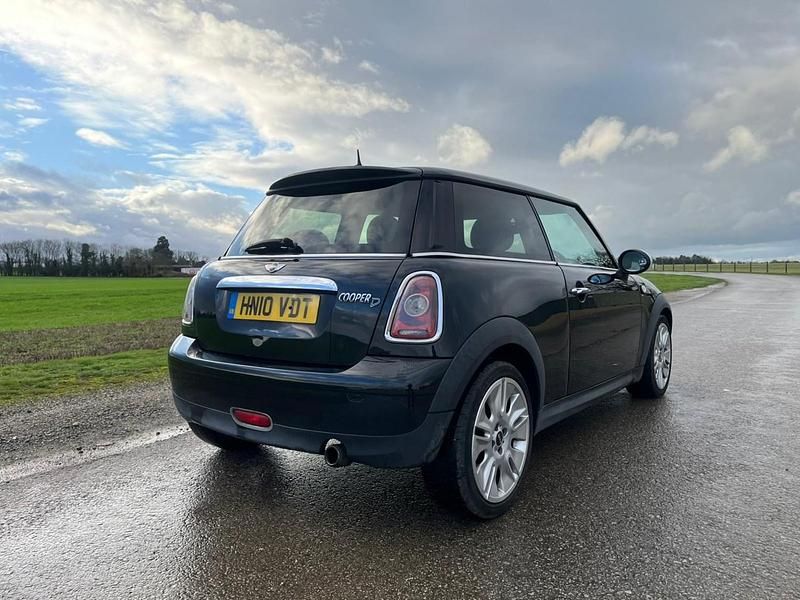 Used Mini Cooper D Hatch 110 HP (80 kW) 2010 Black Hatchback