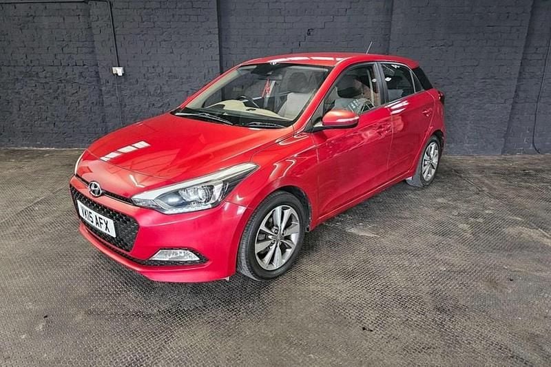 Red Used 2015 Hyundai i20 SE Hatchback | £4,650 (Expensive) - Image 1/1