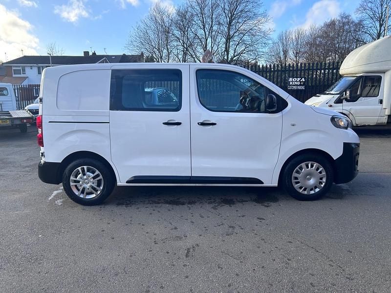 Used Peugeot Expert 2021 White Van
