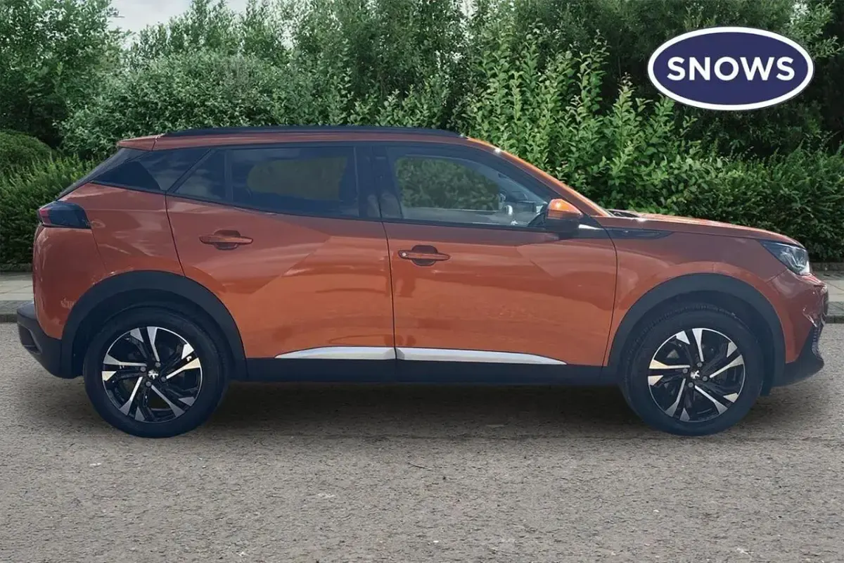 Used Peugeot e-2008 Allure 100 kW (136 HP) 2021 Orange SUV