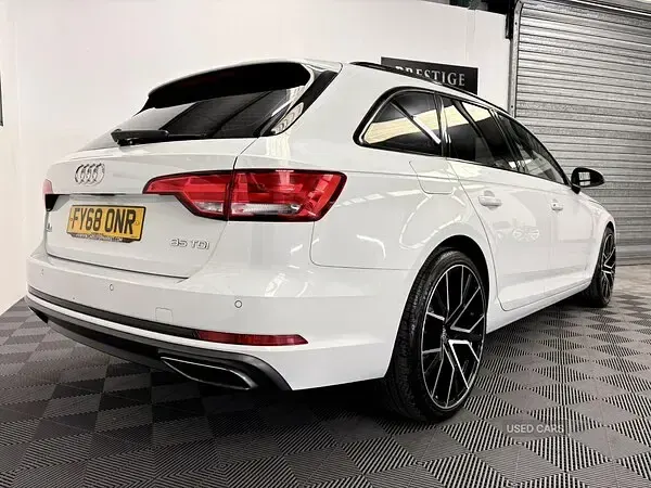Used Audi A4 Sport 190 HP (139 kW) 2019 White Estate