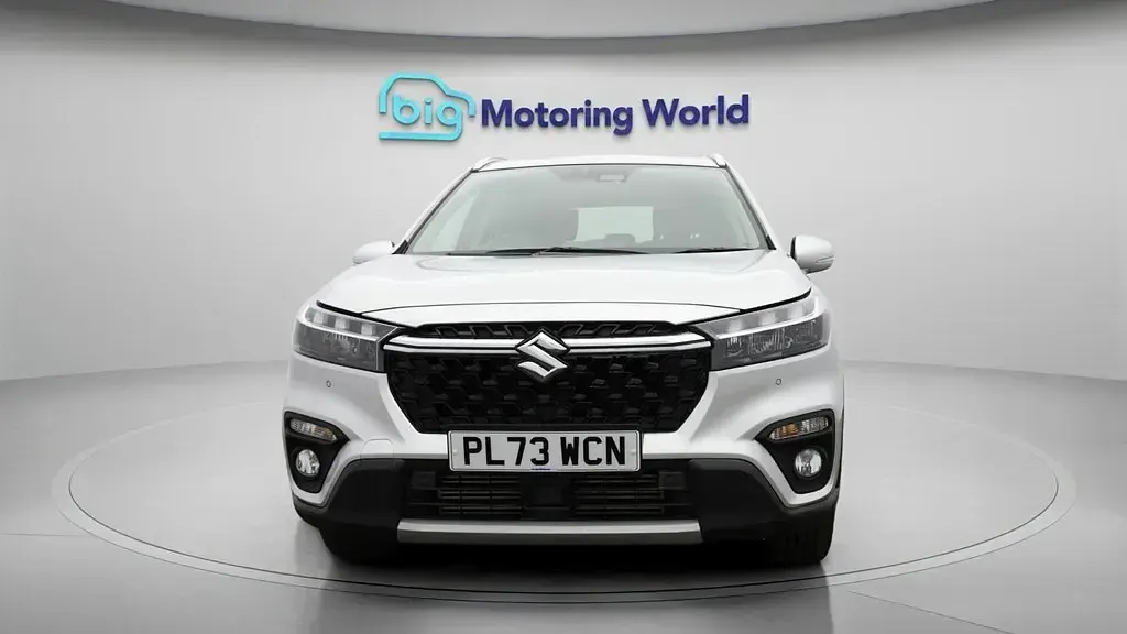 Usado Suzuki SX4 S-Cross 129 HP (94 kW) 2024 Prateado SUV