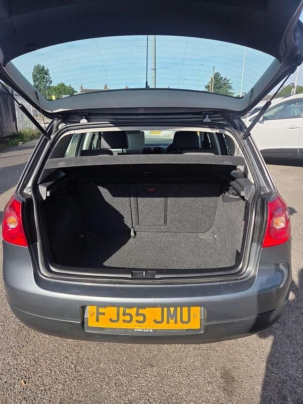 Used VW Golf IV SE 103 HP (75 kW) 2006 Grey Hatchback