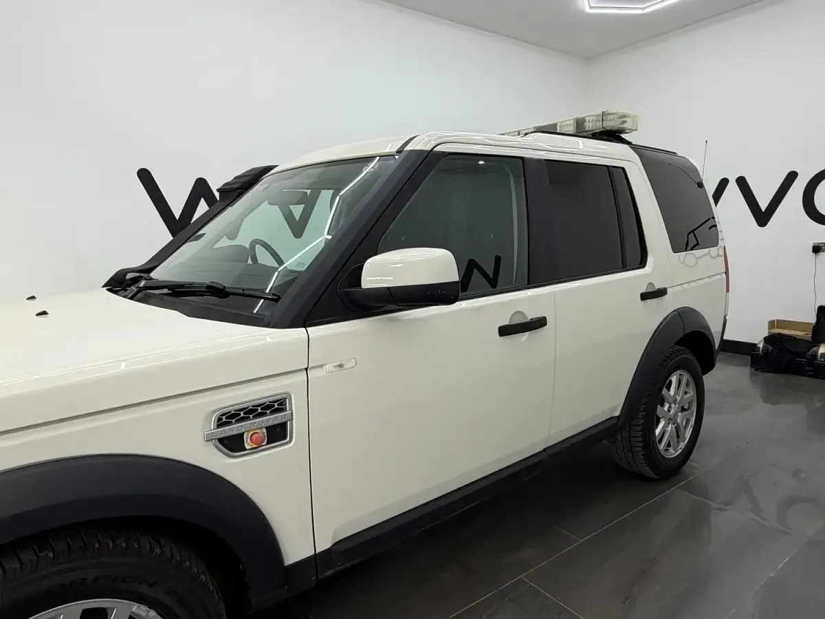 Used Land Rover Discovery 2010 White SUV