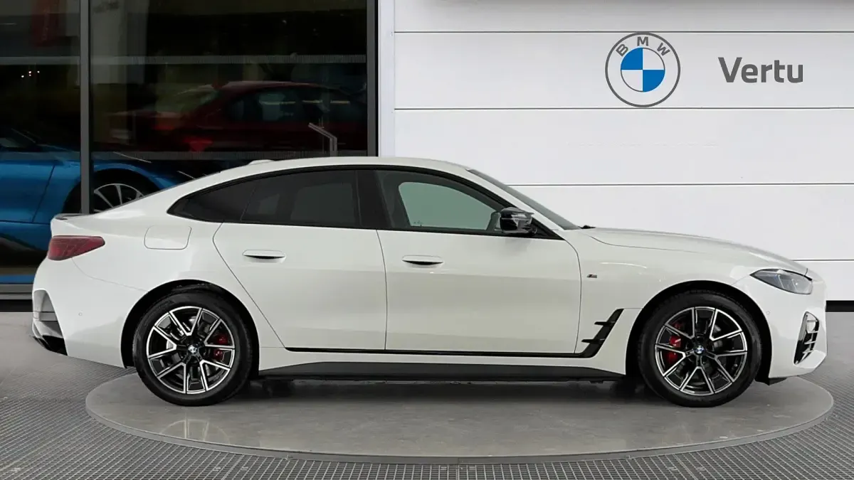 Used BMW i4 Comfort Edition 400 kW (544 HP) 2026 Jm mineral white Sedan