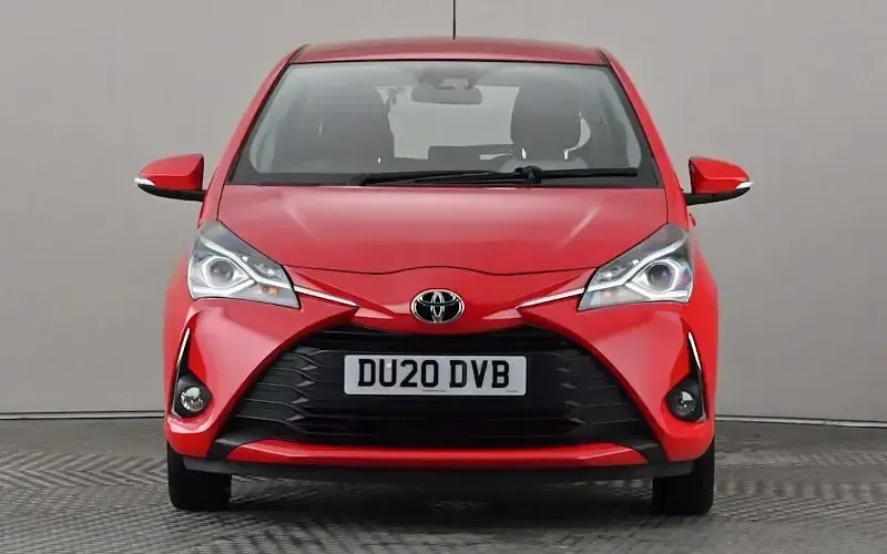 Used Toyota Yaris 111 HP (81 kW) 2020 Red Hatchback