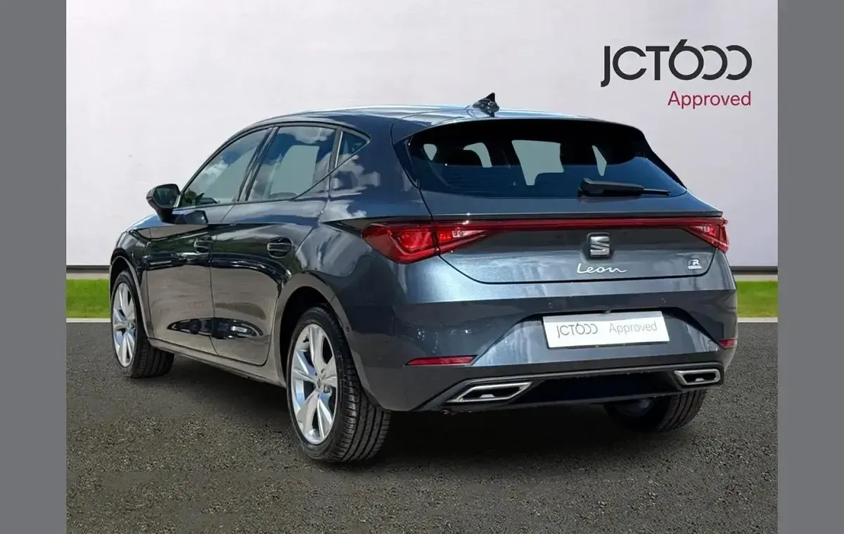 Used Seat Leon FR 204 HP (150 kW) 2024 Grey Hatchback