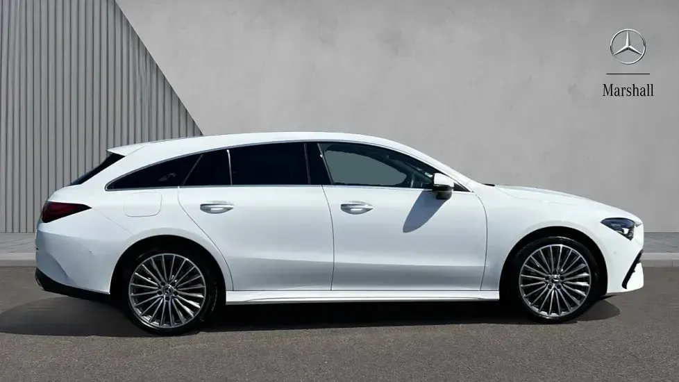 Used Mercedes E250 AMG Line Premium 218 HP (160 kW) 2024 Polar white
