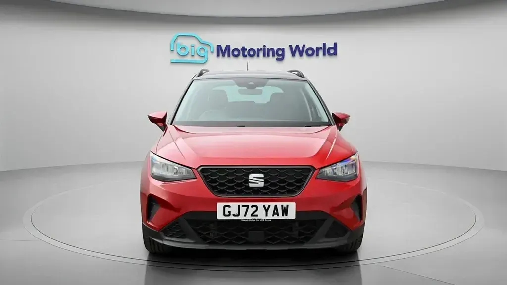 Begagnad Seat Arona SE 95 HK (69 kW) 2023 Röd SUV