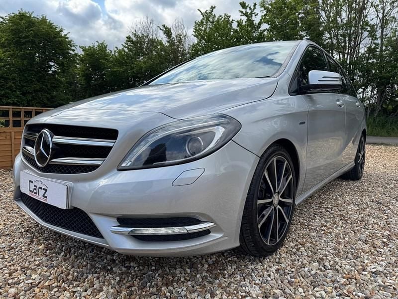 Used Mercedes B200 2012 Silver MPV