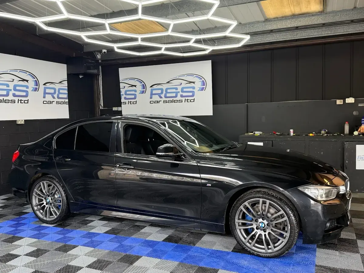 Usado BMW 320 M Sport 2014 Negro Berlina