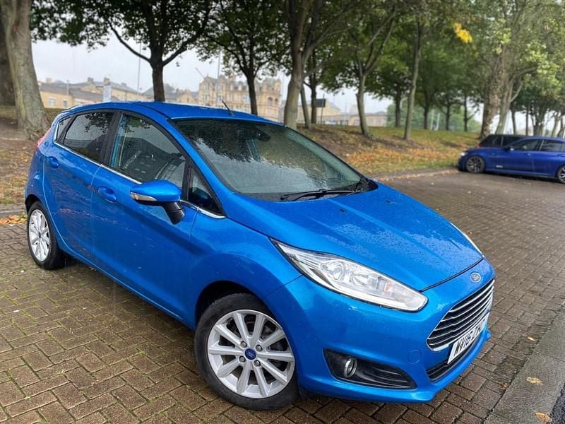 Blue Used 2016 Ford Fiesta Titanium Hatchback | £2,690 (Good price) - Image 1/4