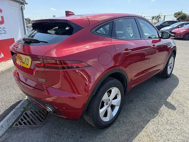 Used Jaguar E-Pace R-Dynamic 180 HP (132 kW) 2019 Red SUV