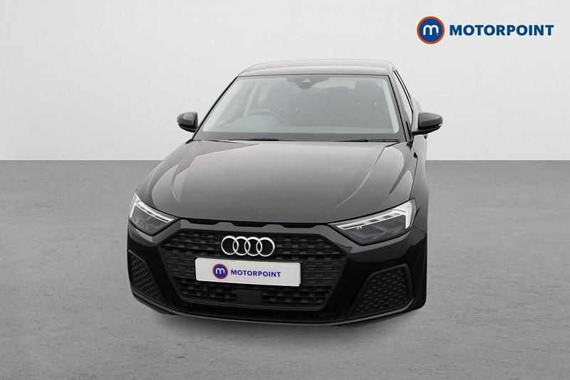 Begagnad Audi A1 2023 Svart SUV