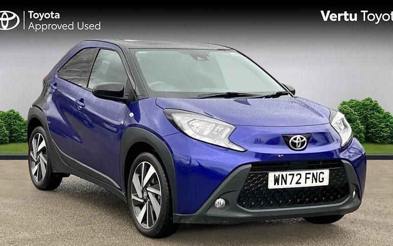 Used 2025 Toyota Aygo X SUV | £12,856 (Good price) - Image 1/4