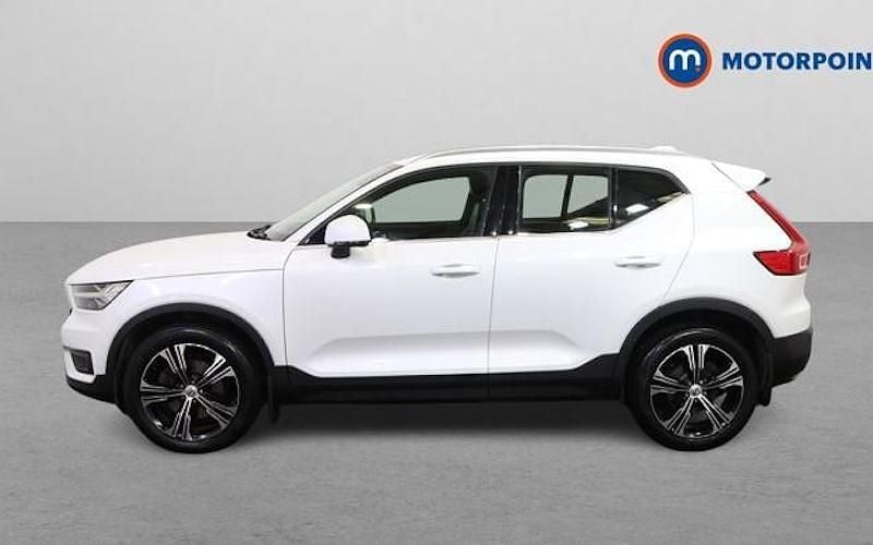 Used Volvo XC40 Inscription 190 HP (139 kW) 2019 White SUV